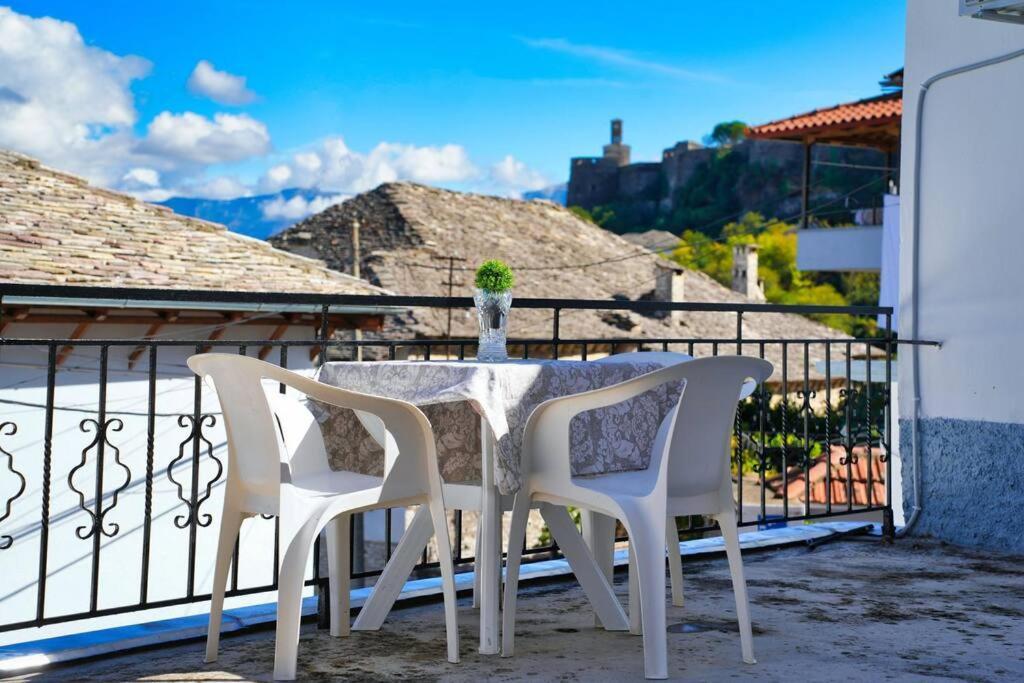 Emblematic House 3 Apartment Gjirokaster Exterior photo